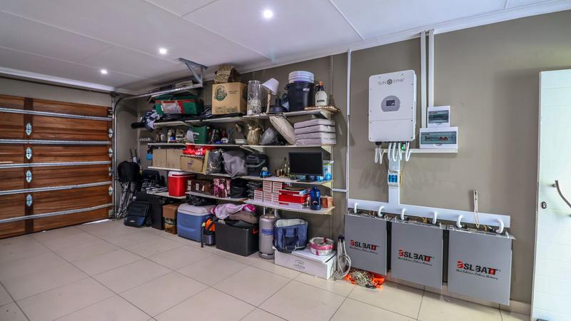 5 Bedroom Property for Sale in Num Num Cape Estate Western Cape